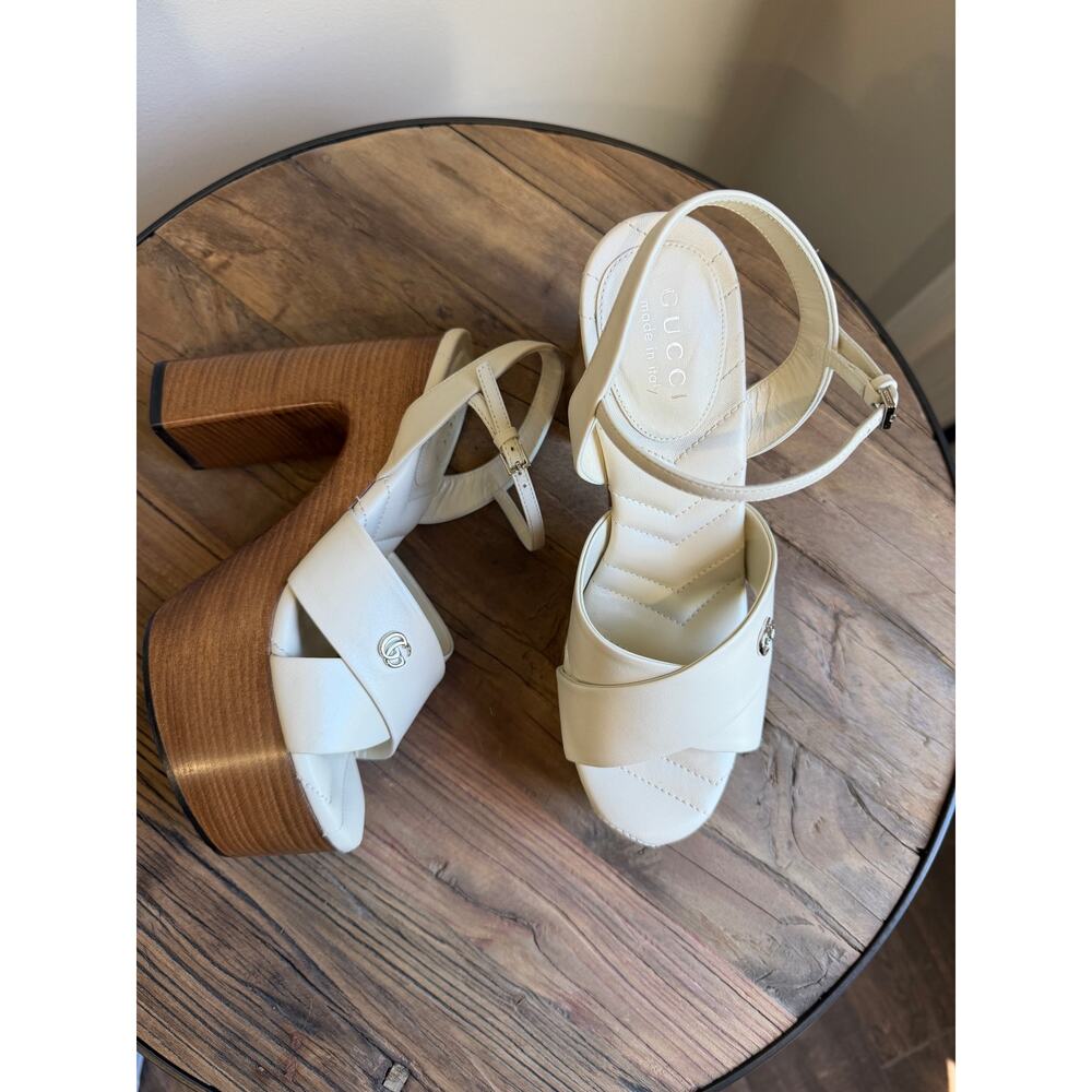 Gucci Platform Sandals White Leather Size 37.5 Brand New in Box - Picture 5 of 13